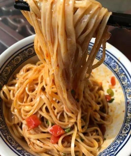 星空体育APP:原创 精选美食:五香卤牛腩,三色番茄炒蛋,糟溜鱼片的做法(图4) 星空体育APP