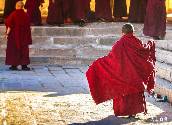 星空体育APP网站-
app工程师曝光如何简朴制作app(图2) 星空体育app下载