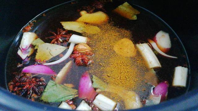 星空体育APP-
好吃的牛肉只要加这两种提味料炖煮牛肉酱香浓郁牛肉味十足不油腻(图26)