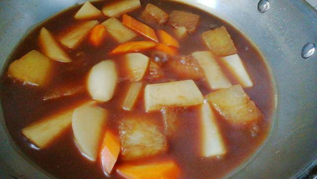 星空体育APP-
好吃的牛肉只要加这两种提味料炖煮牛肉酱香浓郁牛肉味十足不油腻(图29)