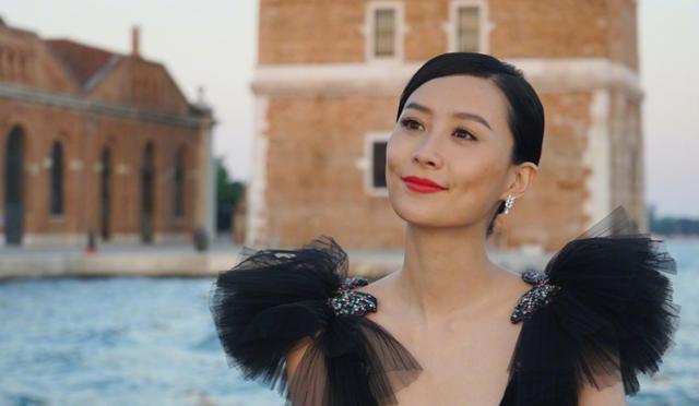 星空体育APP网站:《狐妖小红娘》千颜篇第4集 妖怪对少女欲行不轨(图1) 星空体育APP网站